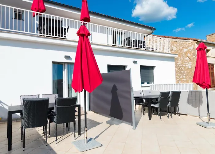 Nikola Apartmani